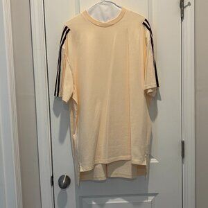 Ivy Parker women’s T-shirt